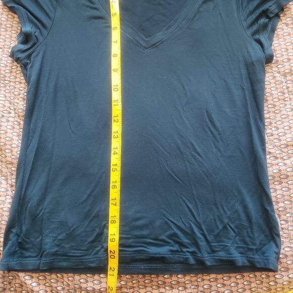 Gentle Fawn Soft Rayon V-Neck - Picture 4 of 5